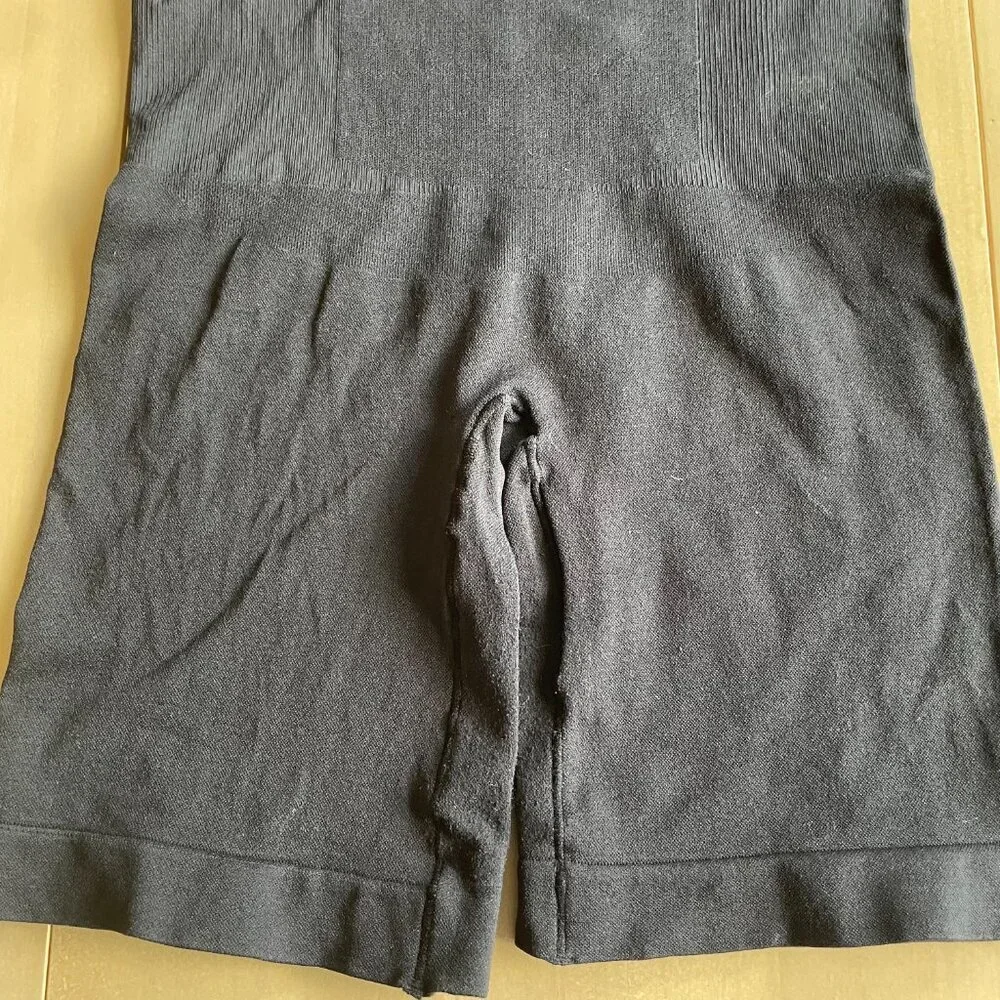 Shapermint‎ Essentials All Day Every Day High-Waisted Shaper Shorts - Size M/L